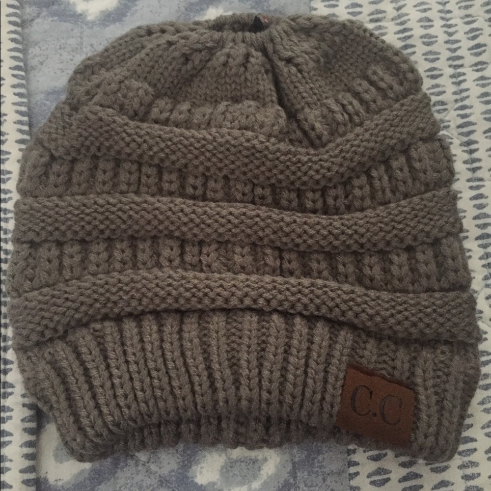 Ponytail beanie